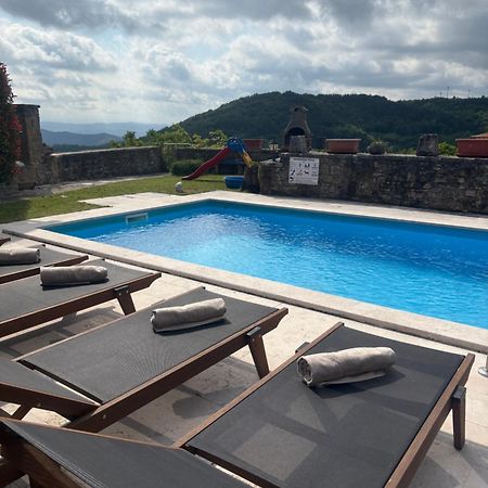 Villa Letizia Oprtalj ภายนอก รูปภาพ