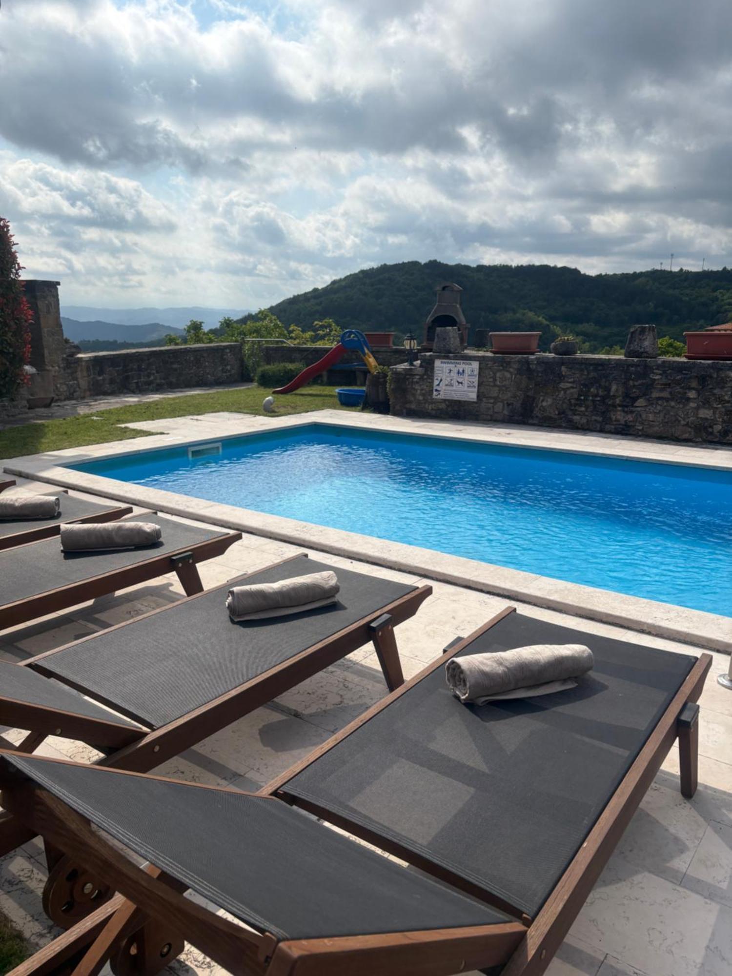 Villa Letizia Oprtalj ภายนอก รูปภาพ