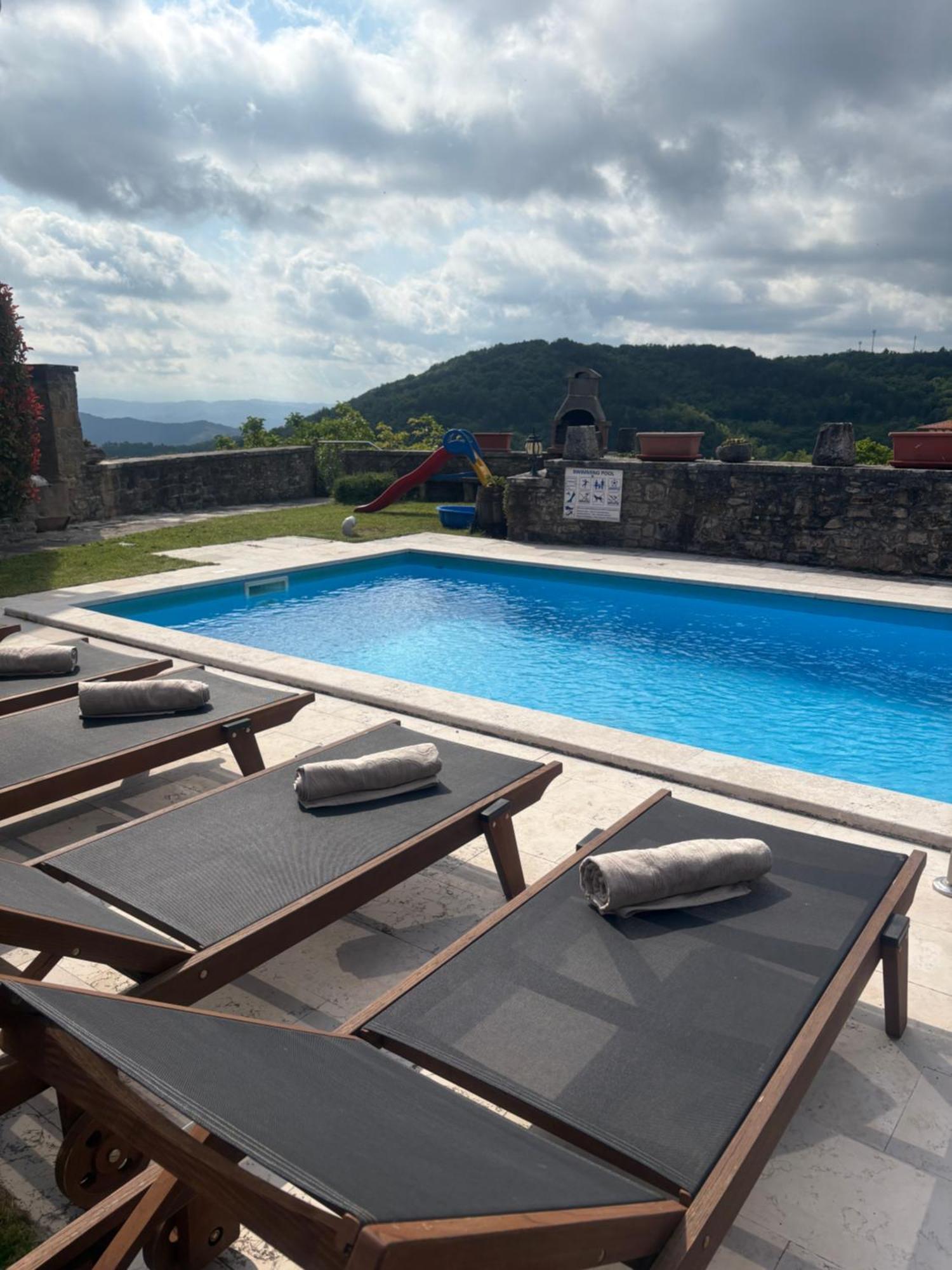 Villa Letizia Oprtalj ภายนอก รูปภาพ