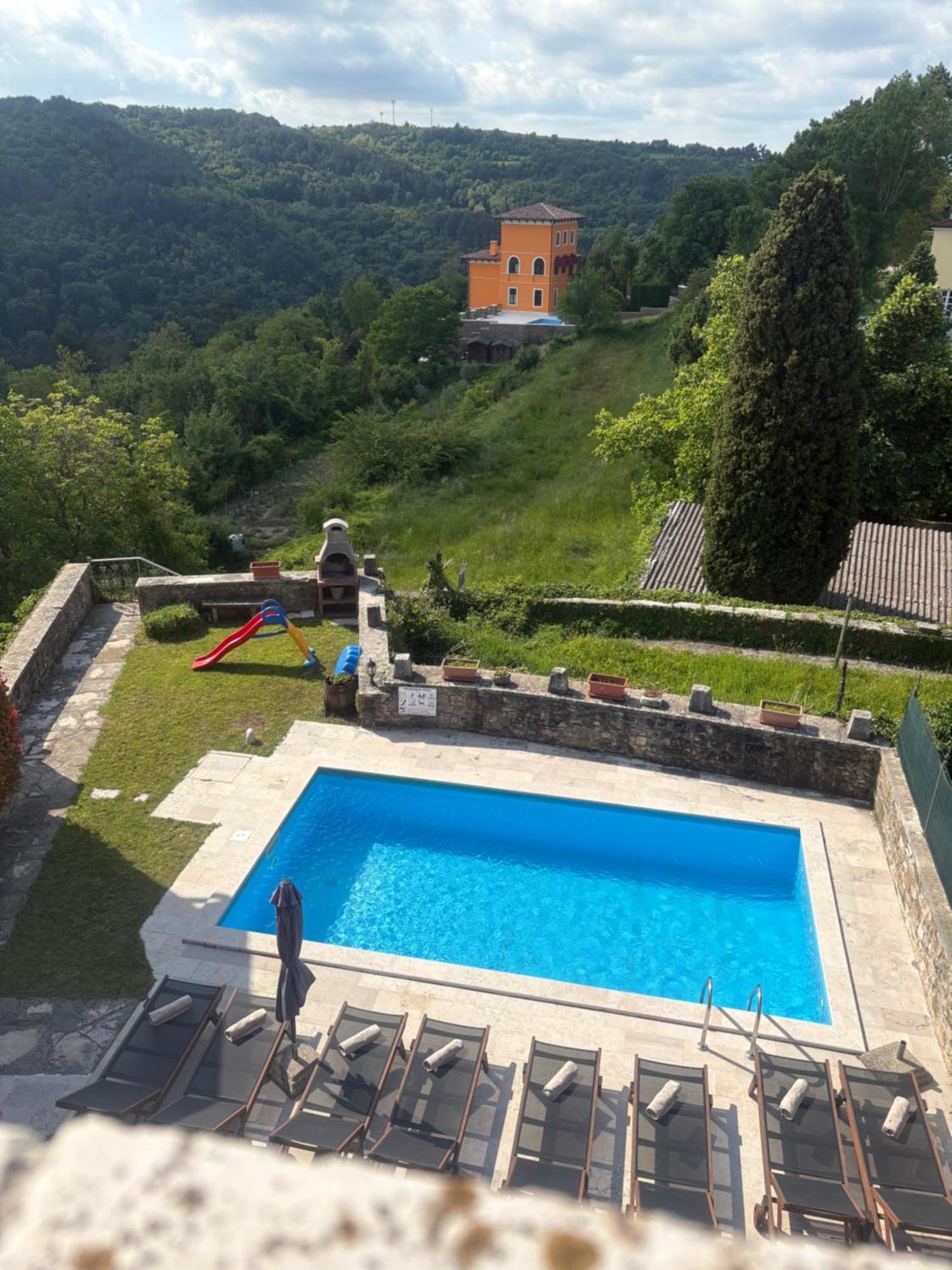Villa Letizia Oprtalj ภายนอก รูปภาพ